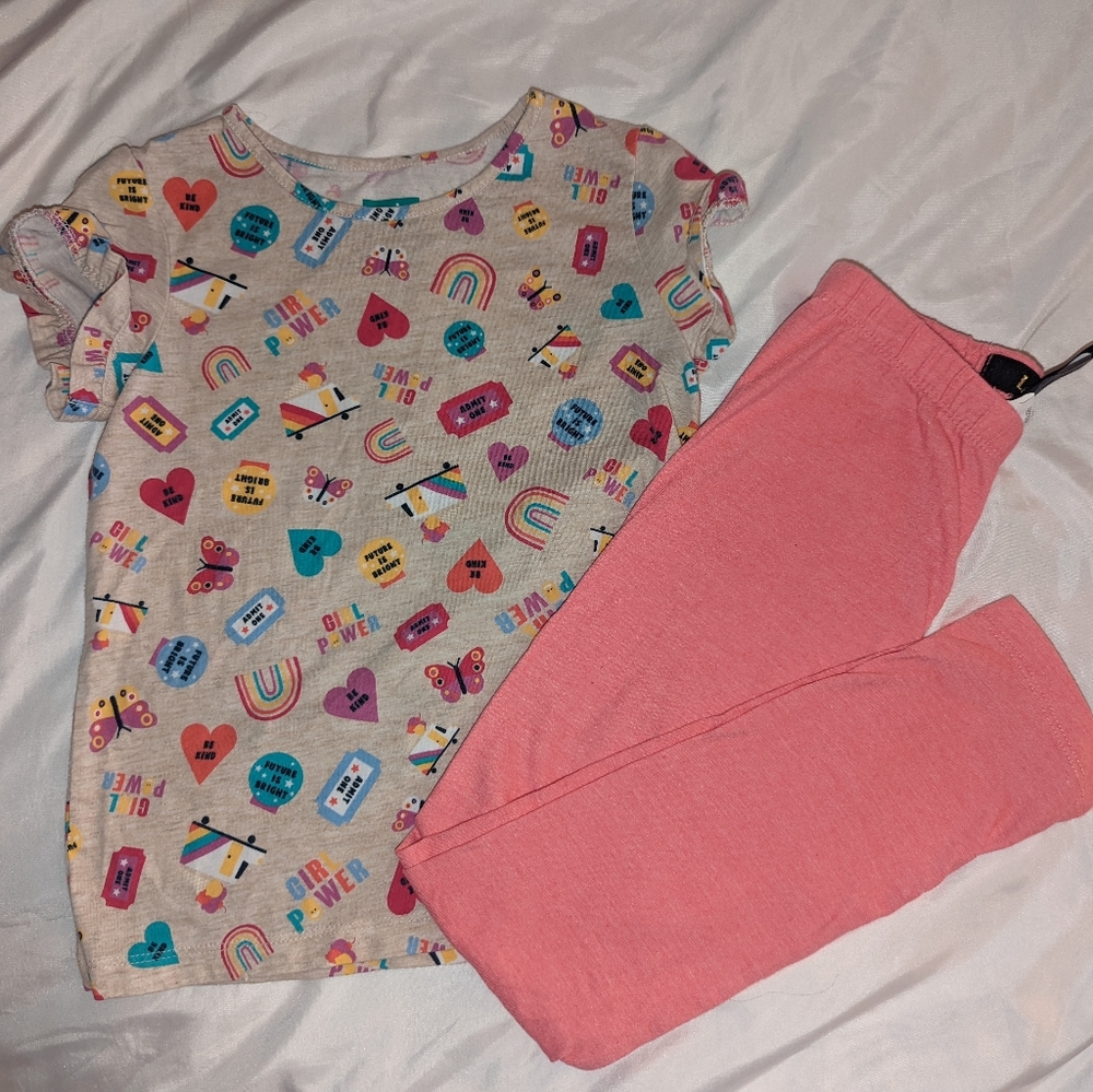 Girls shirt and leggings